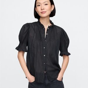 GAP Women's Pintuck Ruffle  Black shirt